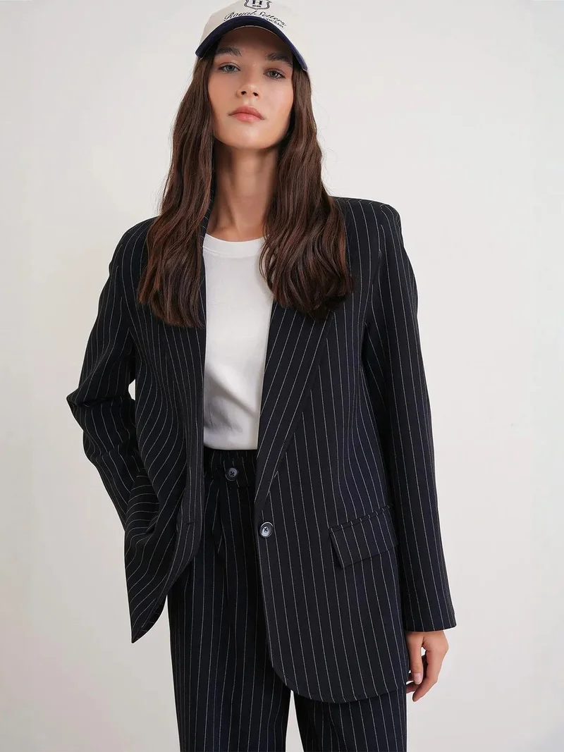 ميكسراي MIXRAY Striped Oversize Blazer